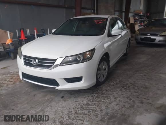 2014 Honda Accord LX with VIN 1HGCR2F3XEA024440, listed as a IAAI auction lot 43552760 with 154,103 mi miles and . Bid and sale history available at DreamBid. Image 2.