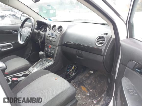 ✅ 2013 Chevrolet Captiva Sport LS • VIN: 3GNAL2EK9DS606999 • Lot: 41892629. Wystawiony na IAAI z przebiegiem 165 503 mil. Bezpłatny archiwum sprzedaży aukcyjnych z USA i szczegółowy raport historii pojazdu na DreamBid. Zdjęcie 5.