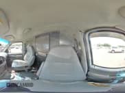 ✅ 2006 Ford Econoline Cargo • VIN: 1FTNE24W46HA18495 • Lot: 62740785. Wystawiony na Copart z przebiegiem 196 811 mil. Bezpłatny archiwum sprzedaży aukcyjnych z USA i szczegółowy raport historii pojazdu na DreamBid. Zdjęcie 14.