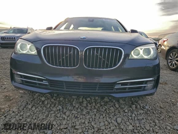 ✅ 2013 BMW 7 Series 740Li • VIN: WBAYE4C56DDW22553 • Lot: 95212845. Listed on Copart with 193,613 mi. Free auction sales archive from the USA and detailed vehicle history report at DreamBid. Image 5.