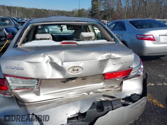 ✅ 2007 Hyundai Sonata SE • VIN: 5NPEU46F57H212256 • Лот: 41274594. Опубликован ранее на IAAI с пробегом 180 550 миль. Бесплатный доступ к архиву аукционных продаж из США и подробный отчёт об истории автомобиля на DreamBid. Изображение 6.