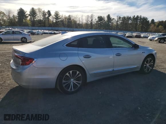 ✅ 2018 Buick LaCrosse Essence • VIN: 1G4ZP5SS7JU110080 • Lot: 90133095. Wystawiony na Copart z przebiegiem 86 552 mil. Bezpłatny archiwum sprzedaży aukcyjnych z USA i szczegółowy raport historii pojazdu na DreamBid. Zdjęcie 3.