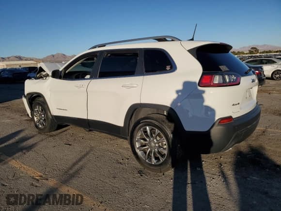 ✅ 2019 Jeep Cherokee Altitude • VIN: 1C4PJMLX8KD398775 • Lot: 85402575. Wystawiony na Copart z przebiegiem 71 503 mil. Bezpłatny archiwum sprzedaży aukcyjnych z USA i szczegółowy raport historii pojazdu na DreamBid. Zdjęcie 2.