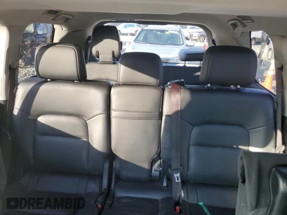 ✅ 2017 Toyota Land Cruiser • VIN: JTMCY7AJ8H4060487 • Lot: 74436304. Listed on Copart with 96,840 mi. Free auction sales archive from the USA and detailed vehicle history report at DreamBid. Image 10.