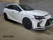 ✅ 2023 Lexus RX 500h F Sport Performance • VIN: 2T2BCMEA1PC005177 • Lot: 60422705. Wystawiony na Copart z przebiegiem 33 483 mil. Bezpłatny archiwum sprzedaży aukcyjnych z USA i szczegółowy raport historii pojazdu na DreamBid. Zdjęcie 4.