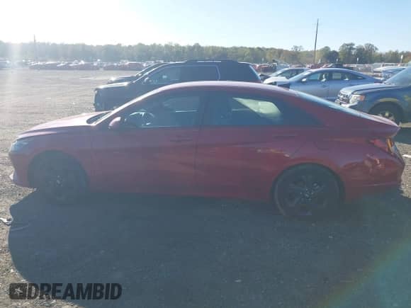 2021 Hyundai Elantra SEL z VIN KMHLM4AG4MU067098, wystawiony jako IAAI lot #43423833 z przebiegiem 29 531 mil mil oraz . Historia ofert i sprzedaży dostępna na DreamBid. Obrazek 13.