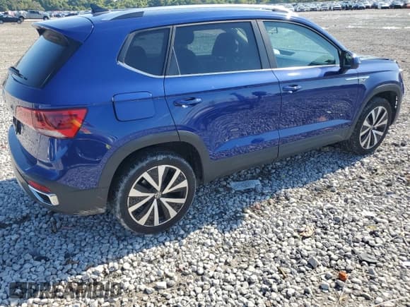✅ 2022 Volkswagen Taos SE • VIN: 3VVTX7B27NM095775 • Лот: 81455365. Опубликован ранее на Copart с пробегом 16 746 миль. Бесплатный доступ к архиву аукционных продаж из США и подробный отчёт об истории автомобиля на DreamBid. Изображение 3.