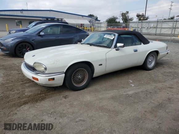 ✅ 1994 Jaguar XJS • VIN: SAJNX2748RC192688 • Лот: 44819395. Опубликован ранее на Copart с пробегом 103 940 миль. Бесплатный доступ к архиву аукционных продаж из США и подробный отчёт об истории автомобиля на DreamBid. Изображение 1.