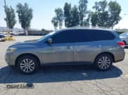 ✅ 2015 Nissan Pathfinder SV • VIN: 5N1AR2MN5FC672294 • Lot: 43225152. Wystawiony na IAAI z przebiegiem 144 846 mil. Bezpłatny archiwum sprzedaży aukcyjnych z USA i szczegółowy raport historii pojazdu na DreamBid. Zdjęcie 14.