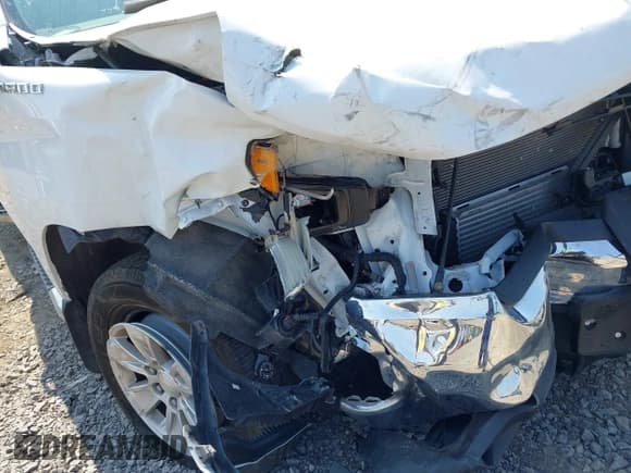 ✅ 2021 Chevrolet Silverado 1500 LT • VIN: 1GCRYDEK9MZ114064 • Lot: 42739759. Listed on IAAI with 59,107 mi. Free auction sales archive from the USA and detailed vehicle history report at DreamBid. Image 17.