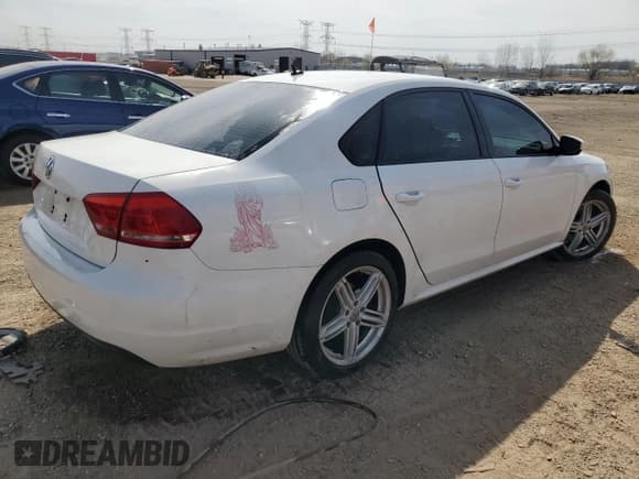 ✅ 2014 Volkswagen Passat S • VIN: 1VWAP7A37EC006897 • Lot: 53035155. Listed on Copart with 176,129 mi. Free auction sales archive from the USA and detailed vehicle history report at DreamBid. Image 3.
