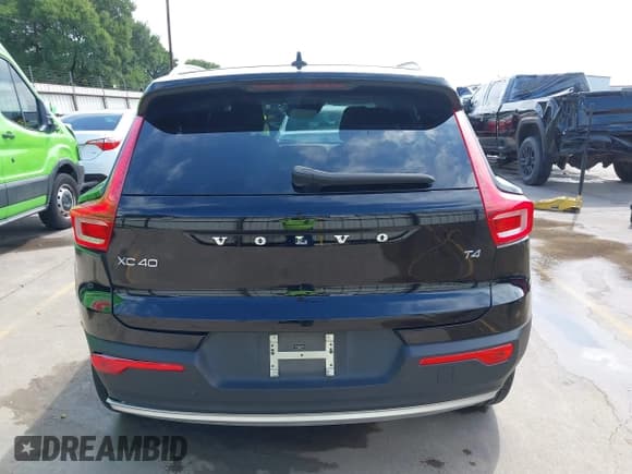 ✅ 2021 Volvo XC40 Momentum • VIN: YV4AC2HK9M2426239 • Лот: 42334680. Опубликован ранее на IAAI с пробегом 33 439 миль. Бесплатный доступ к архиву аукционных продаж из США и подробный отчёт об истории автомобиля на DreamBid. Изображение 17.
