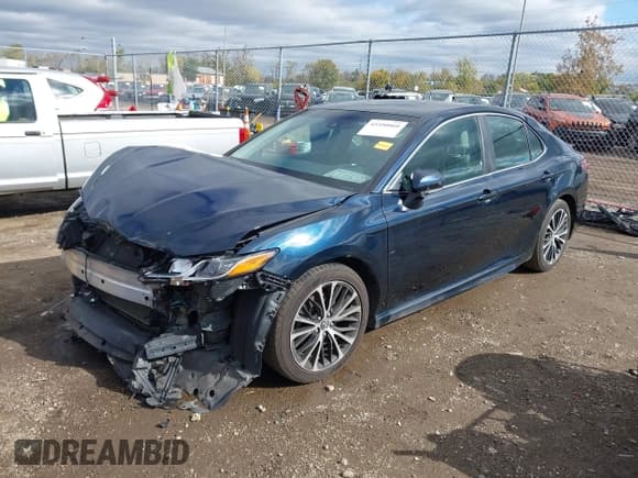 ✅ 2018 Toyota Camry LE • VIN: 4T1B11HK1JU536964 • Lot: 43490060. Listed on IAAI with 161,867 mi. Free auction sales archive from the USA and detailed vehicle history report at DreamBid. Image 2.