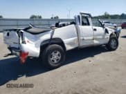 ✅ 2003 Chevrolet Silverado 1500 LS • VIN: 2GCEK19T031328059 • Лот: 75176184. Опубликован ранее на Copart с пробегом Не указан. Бесплатный доступ к архиву аукционных продаж из США и подробный отчёт об истории автомобиля на DreamBid. Изображение 3.