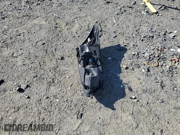 ✅ 2011 Honda Accord LX • VIN: 1HGCP2F35BA126830 • Lot: 90218415. Listed on Copart with 107,446 mi. Free auction sales archive from the USA and detailed vehicle history report at DreamBid. Image 12.