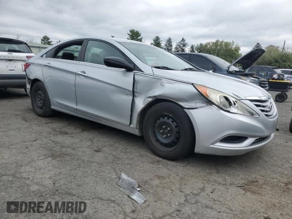 ✅ 2011 Hyundai Sonata GLS • VIN: 5NPEB4AC5BH122617 • Lot: 82494645. Listed on Copart with 115,258 mi. Free auction sales archive from the USA and detailed vehicle history report at DreamBid. Image 4.