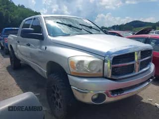 ✅ 2006 Dodge 1500 SLT • VIN: 3D7KS19D36G236327 • Lot: 42526477. Wystawiony na IAAI z przebiegiem 126 595 mil. Bezpłatny archiwum sprzedaży aukcyjnych z USA i szczegółowy raport historii pojazdu na DreamBid. Zdjęcie 1.