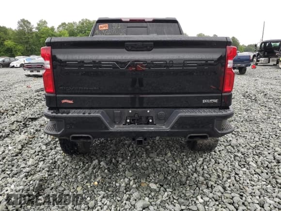 ✅ 2023 Chevrolet Silverado 1500 RST • VIN: 3GCUDEEL5PG283541 • Lot: 64643075. Wystawiony na Copart z przebiegiem 27 118 mil. Bezpłatny archiwum sprzedaży aukcyjnych z USA i szczegółowy raport historii pojazdu na DreamBid. Zdjęcie 6.