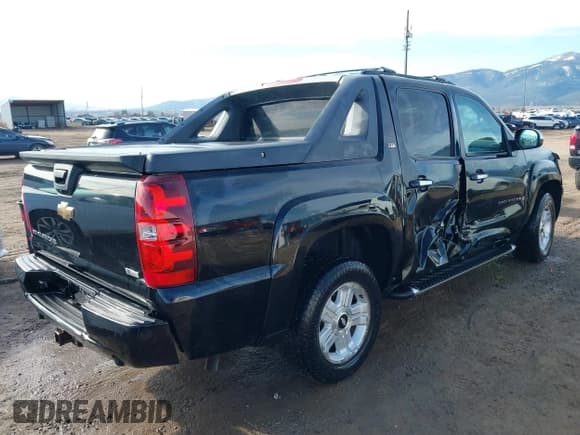 ✅ 2007 Chevrolet Avalanche 2LT • VIN: 3GNFK12377G265447 • Lot: 41795586. Listed on IAAI with 229,054 mi. Free auction sales archive from the USA and detailed vehicle history report at DreamBid. Image 4.