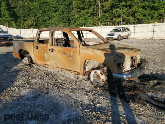 ✅ 2004 Chevrolet Colorado 1SB LS Z85 • VIN: 1GCCS136948102496 • Лот: 61128805. Опубликован ранее на Copart с пробегом Не указан. Бесплатный доступ к архиву аукционных продаж из США и подробный отчёт об истории автомобиля на DreamBid. Изображение 4.