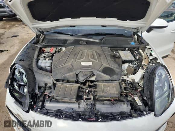 ✅ 2019 Porsche Cayenne • VIN: WP1AA2AYXKDA01121 • Lot: 86553075. Listed on Copart with 94,953 mi. Free auction sales archive from the USA and detailed vehicle history report at DreamBid. Image 12.