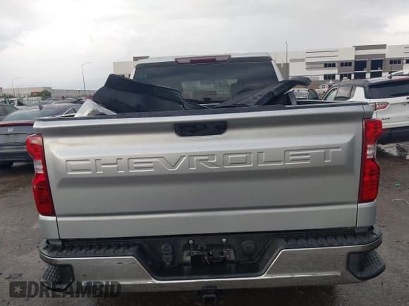 ✅ 2020 Chevrolet Silverado 1500 LT • VIN: 3GCPWCEKXLG168284 • Lot: 43052996. Listed on IAAI with 98,350 mi. Free auction sales archive from the USA and detailed vehicle history report at DreamBid. Image 17.