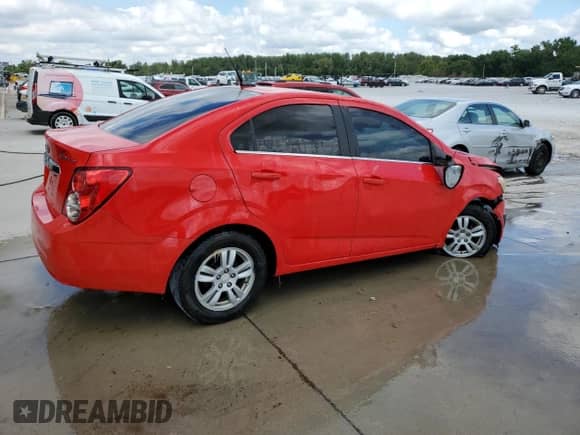 2014 Chevrolet Sonic LT z VIN 1G1JC5SH5E4196988, wystawiony jako Copart lot #69935555 z przebiegiem Nie podano mil oraz Szkoda całkowita • Salvage title. Historia ofert i sprzedaży dostępna na DreamBid. Obrazek 3.