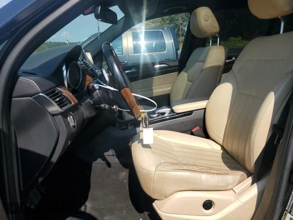 ✅ 2017 Mercedes-Benz GLS 450 • VIN: 4JGDF6EE1HA844265 • Lot: 81254975. Listed on Copart with 154,061 mi. Free auction sales archive from the USA and detailed vehicle history report at DreamBid. Image 7.