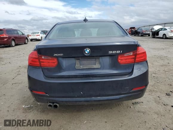 ✅ 2013 BMW 3 Series 328i xDrive • VIN: WBA3B3C52DF531006 • Лот: 92301115. Опубликован ранее на Copart с пробегом 108 673 миль. Бесплатный доступ к архиву аукционных продаж из США и подробный отчёт об истории автомобиля на DreamBid. Изображение 6.