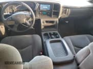 ✅ 2005 Chevrolet Silverado 2500HD LS • VIN: 1GCHK23275F936725 • Lot: 80801935. Listed on Copart with 253,563 mi. Free auction sales archive from the USA and detailed vehicle history report at DreamBid. Image 8.