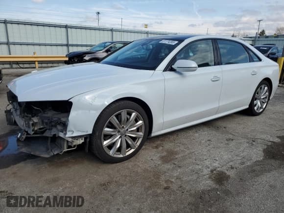 ✅ 2017 Audi A8 • VIN: WAU44AFD6HN013868 • Лот: 51174265. Опубликован ранее на Copart с пробегом 134 115 миль. Бесплатный доступ к архиву аукционных продаж из США и подробный отчёт об истории автомобиля на DreamBid. Изображение 1.