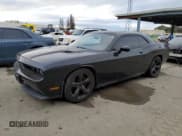 ✅ 2013 Dodge Challenger R/T Plus • VIN: 2C3CDYBT3DH631211 • Lot: 81296963. Wystawiony na Copart z przebiegiem 100 300 mil. Bezpłatny archiwum sprzedaży aukcyjnych z USA i szczegółowy raport historii pojazdu na DreamBid. Zdjęcie 1.