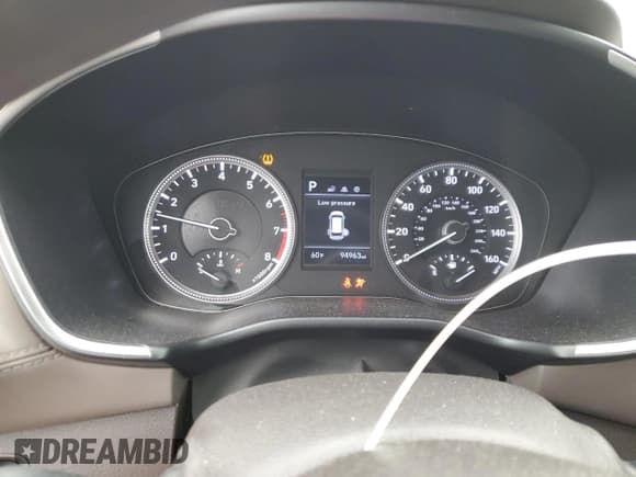 ✅ 2020 Hyundai Santa Fe SE • VIN: 5NMS23AD7LH150780 • Lot: 54622214. Wystawiony na Copart z przebiegiem 94 963 mil. Bezpłatny archiwum sprzedaży aukcyjnych z USA i szczegółowy raport historii pojazdu na DreamBid. Zdjęcie 9.