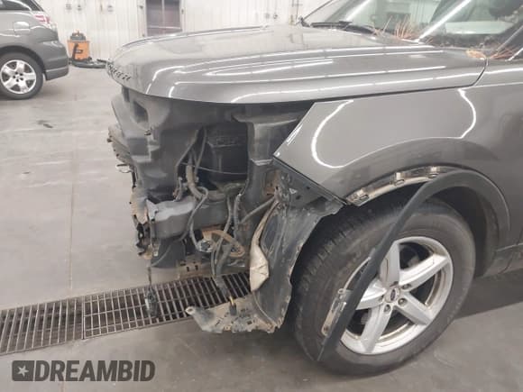 ✅ 2016 Ford Explorer XLT • VIN: 1FM5K8D80GGC83737 • Lot: 43458742. Wystawiony na IAAI z przebiegiem 169 596 mil. Bezpłatny archiwum sprzedaży aukcyjnych z USA i szczegółowy raport historii pojazdu na DreamBid. Zdjęcie 20.