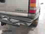 2000 Chevrolet Silverado 1500 LS z VIN 1GCEK19T1YE336600, wystawiony jako IAAI lot #42383410 z przebiegiem 64 920 mil mil oraz . Historia ofert i sprzedaży dostępna na DreamBid. Obrazek 13.