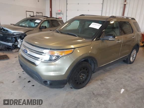 ✅ 2012 Ford Explorer XLT • VIN: 1FMHK7D90CGA43677 • Лот: 43592769. Опубликован ранее на IAAI с пробегом 254 008 миль. Бесплатный доступ к архиву аукционных продаж из США и подробный отчёт об истории автомобиля на DreamBid. Изображение 2.