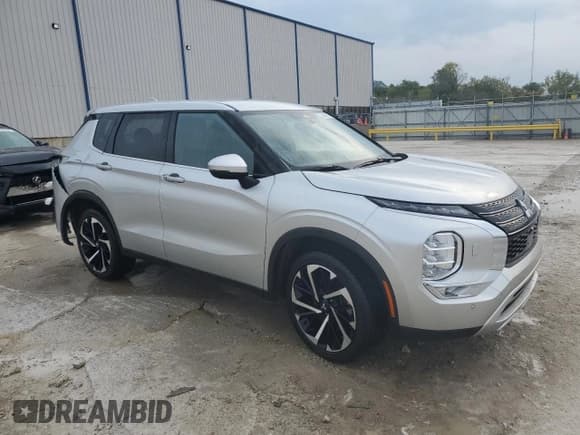 ✅ 2024 Mitsubishi Outlander SE • VIN: JA4J4VA89RZ021653 • Lot: 80990125. Listed on Copart with 47,088 mi. Free auction sales archive from the USA and detailed vehicle history report at DreamBid. Image 4.