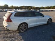 ✅ 2020 Volvo V60 Momentum • VIN: YV1102EK7L2375882 • Lot: 74959724. Wystawiony na Copart z przebiegiem Nie podano. Bezpłatny archiwum sprzedaży aukcyjnych z USA i szczegółowy raport historii pojazdu na DreamBid. Zdjęcie 3.