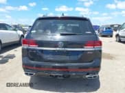 ✅ 2022 Volkswagen Atlas SEL R-Line • VIN: 1V2AR2CA6NC512991 • Lot: 42788320. Listed on IAAI with 78,605 mi. Free auction sales archive from the USA and detailed vehicle history report at DreamBid. Image 17.