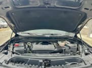 ✅ 2022 Chevrolet Suburban Z71 • VIN: 1GNSKDKD3NR147563 • Lot: 94785455. Listed on Copart with 193,455 mi. Free auction sales archive from the USA and detailed vehicle history report at DreamBid. Image 7.