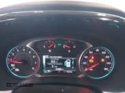 ✅ 2018 Chevrolet Traverse Premier • VIN: 1GNEVJKW2JJ273698 • Lot: 43540994. Wystawiony na IAAI z przebiegiem 104 989 mil. Bezpłatny archiwum sprzedaży aukcyjnych z USA i szczegółowy raport historii pojazdu na DreamBid. Zdjęcie 7.