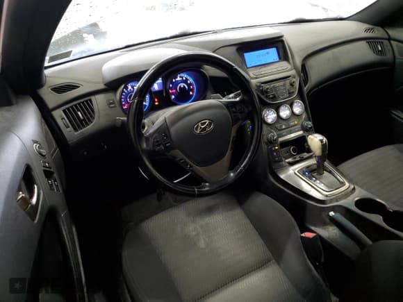 ✅ 2013 Hyundai Genesis Coupe Premium • VIN: KMHHT6KD7DU098676 • Lot: 85395655. Listed on Copart with 93,901 mi. Free auction sales archive from the USA and detailed vehicle history report at DreamBid. Image 8.