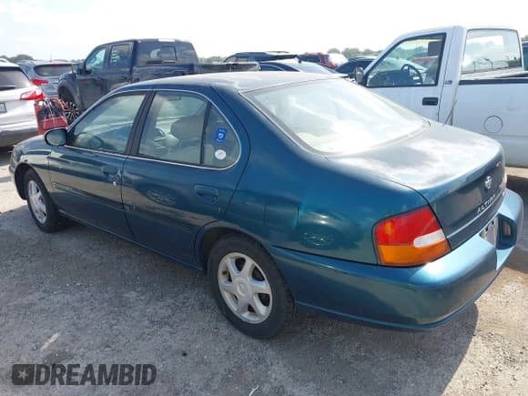 ✅ 1998 Nissan Altima XE • VIN: 1N4DL01D5WC193575 • Lot: 42541491. Listed on IAAI with 76,364 mi. Free auction sales archive from the USA and detailed vehicle history report at DreamBid. Image 3.