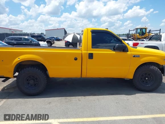 ✅ 2000 Ford F-250 XL • VIN: 1FTNF20L2YEC86829 • Lot: 42752772. Listed on IAAI with 245,449 mi. Free auction sales archive from the USA and detailed vehicle history report at DreamBid. Image 13.
