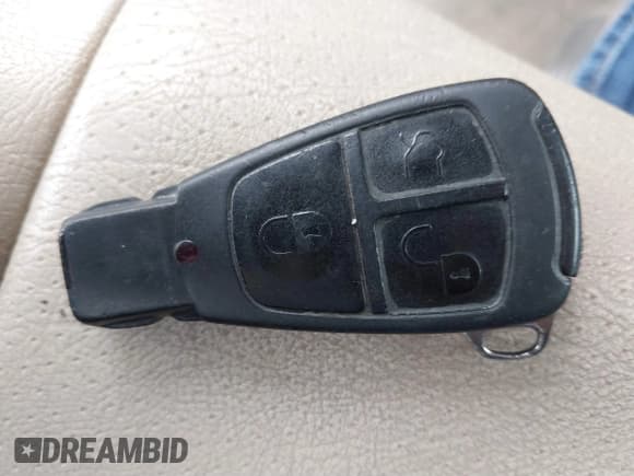 ✅ 1998 Mercedes-Benz C 230/260/280/320 • VIN: WDBHA23G8WA610332 • Lot: 41772716. Listed on IAAI with 248,664 mi. Free auction sales archive from the USA and detailed vehicle history report at DreamBid. Image 11.