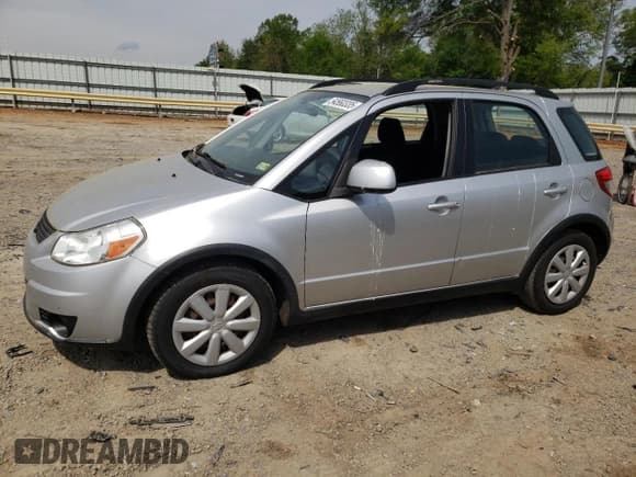 ✅ 2010 Suzuki SX4 • VIN: JS2YB5A30A6302105 • Lot: 54560335. Wystawiony na Copart z przebiegiem 173 220 mil. Bezpłatny archiwum sprzedaży aukcyjnych z USA i szczegółowy raport historii pojazdu na DreamBid. Zdjęcie 1.