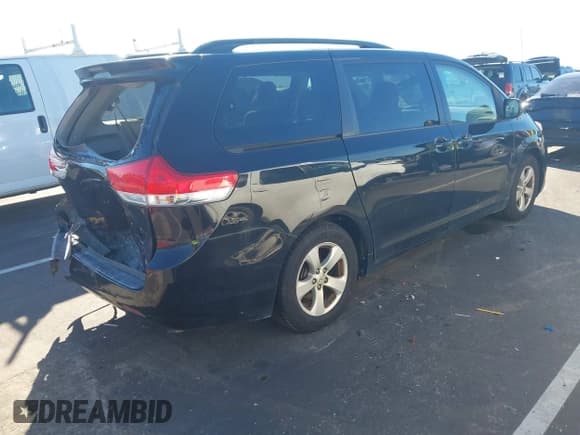 ✅ 2014 Toyota Sienna LE AAS • VIN: 5TDKK3DC9ES494758 • Лот: 43595777. Опубликован ранее на IAAI с пробегом 159 643 миль. Бесплатный доступ к архиву аукционных продаж из США и подробный отчёт об истории автомобиля на DreamBid. Изображение 4.