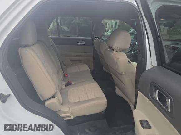 ✅ 2014 Ford Explorer • VIN: 1FM5K8B8XEGB59362 • Lot: 61677705. Wystawiony na Copart z przebiegiem 135 083 mil. Bezpłatny archiwum sprzedaży aukcyjnych z USA i szczegółowy raport historii pojazdu na DreamBid. Zdjęcie 6.