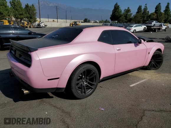 ✅ 2023 Dodge Challenger R/T Scat Pack • VIN: 2C3CDZFJ4PH645119 • Lot: 84010515. Wystawiony na Copart z przebiegiem 22 822 mil. Bezpłatny archiwum sprzedaży aukcyjnych z USA i szczegółowy raport historii pojazdu na DreamBid. Zdjęcie 3.