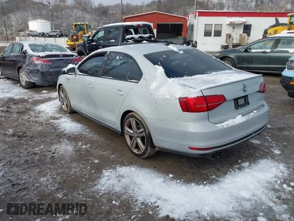 ✅ 2017 Volkswagen Jetta GLI • VIN: 3VW4T7AJXHM404678 • Lot: 43832249. Listed on IAAI with 114,536 mi. Free auction sales archive from the USA and detailed vehicle history report at DreamBid. Image 3.